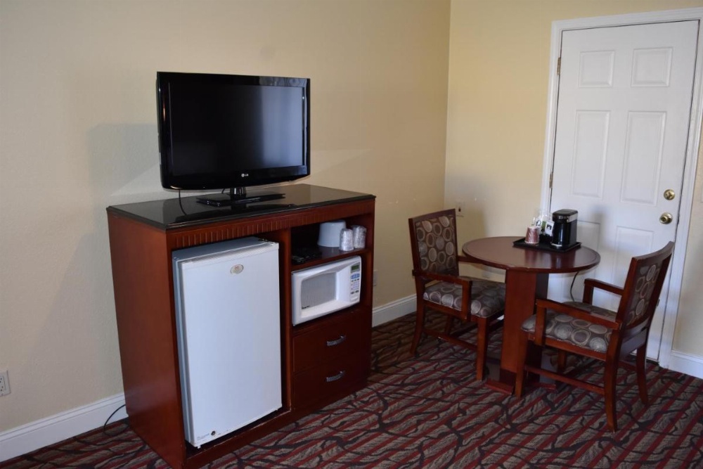 Seaside Inn Monterey Image 12
