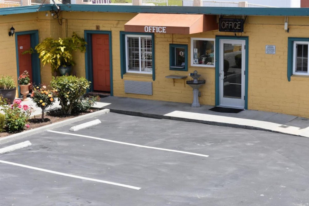 Seaside Inn Monterey Image 17