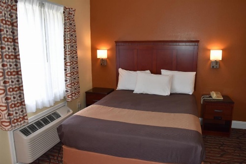 Seaside Inn Monterey image 24