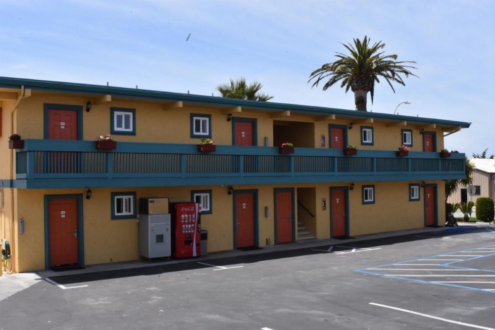Seaside Inn Monterey Image 25