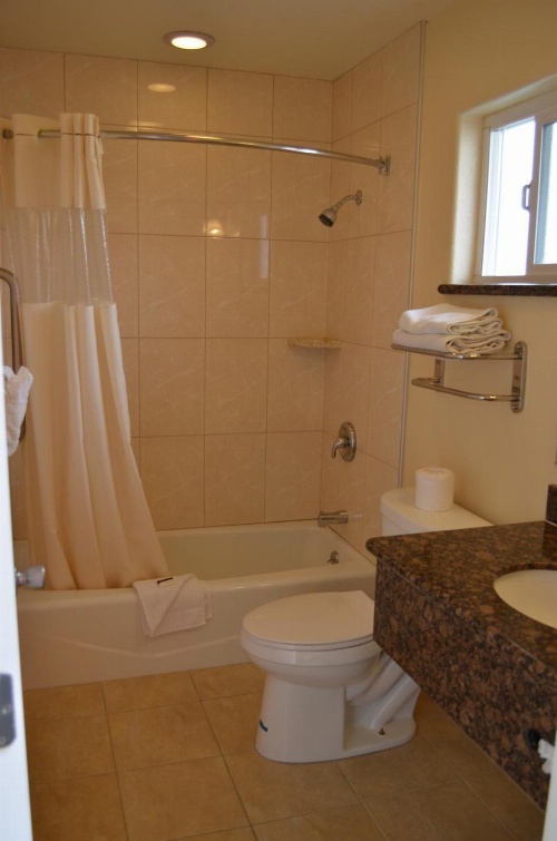 Seaside Inn Monterey image 3